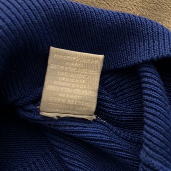 Heart N Crush White & Blue Lightweight Sweater Womans Size Large - Picture 6 of 8